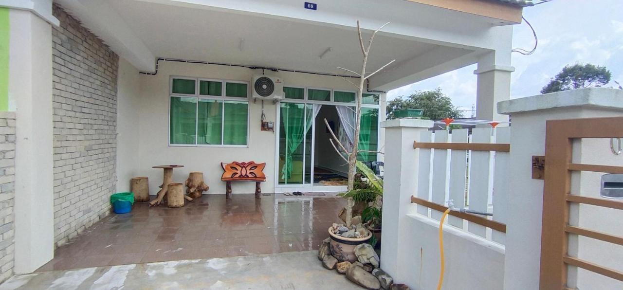 Homestay De'69 Jitra Ngoại thất bức ảnh
